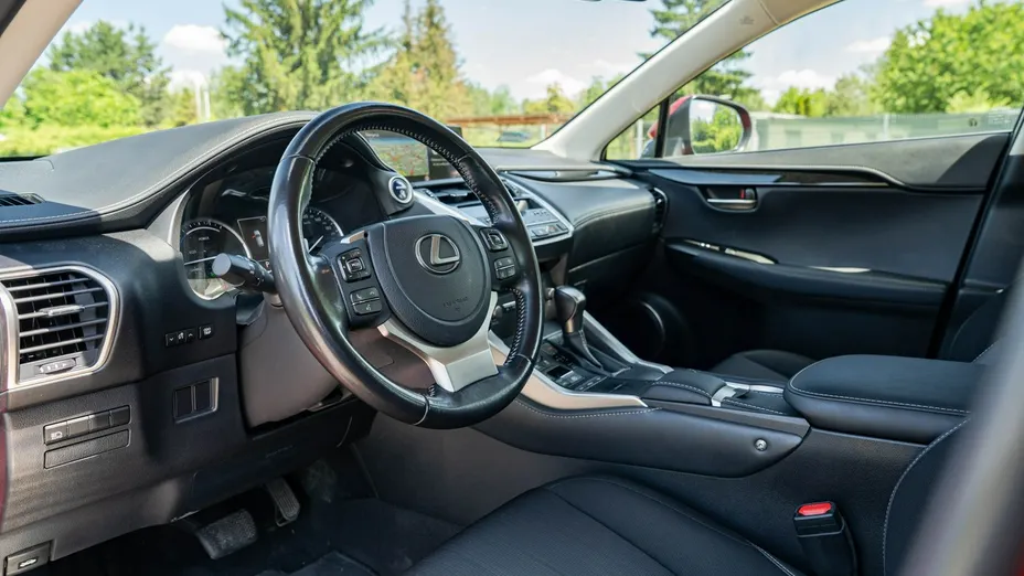 LEXUS NX -