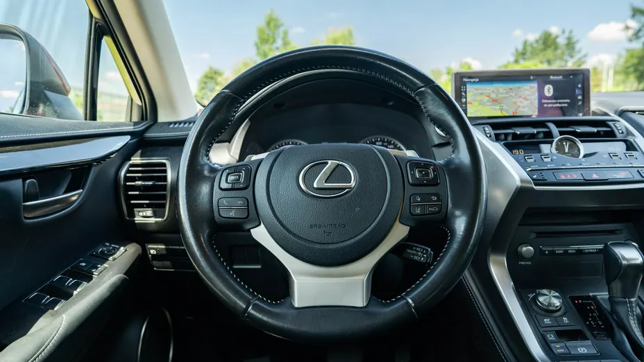 LEXUS NX -