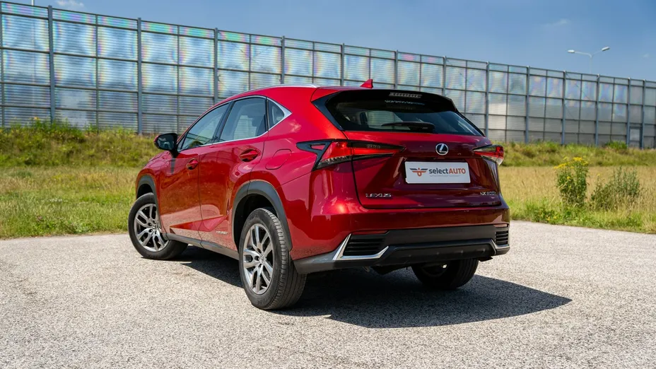 LEXUS NX -