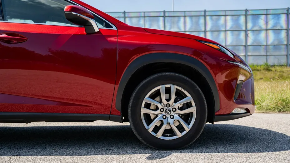 LEXUS NX -