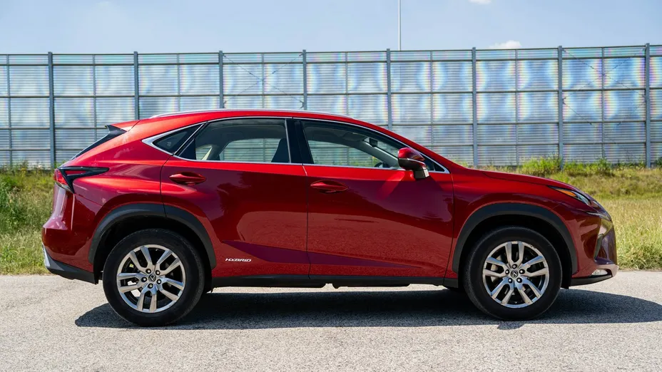 LEXUS NX -