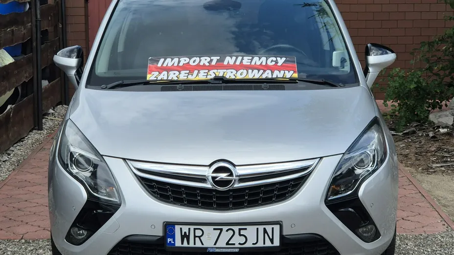 OPEL Zafira -