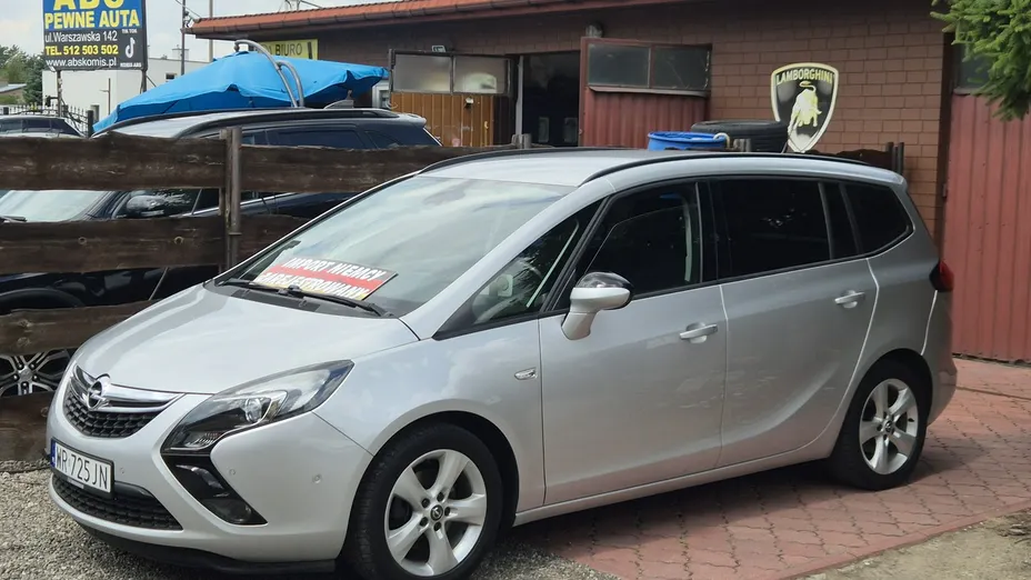 OPEL Zafira -