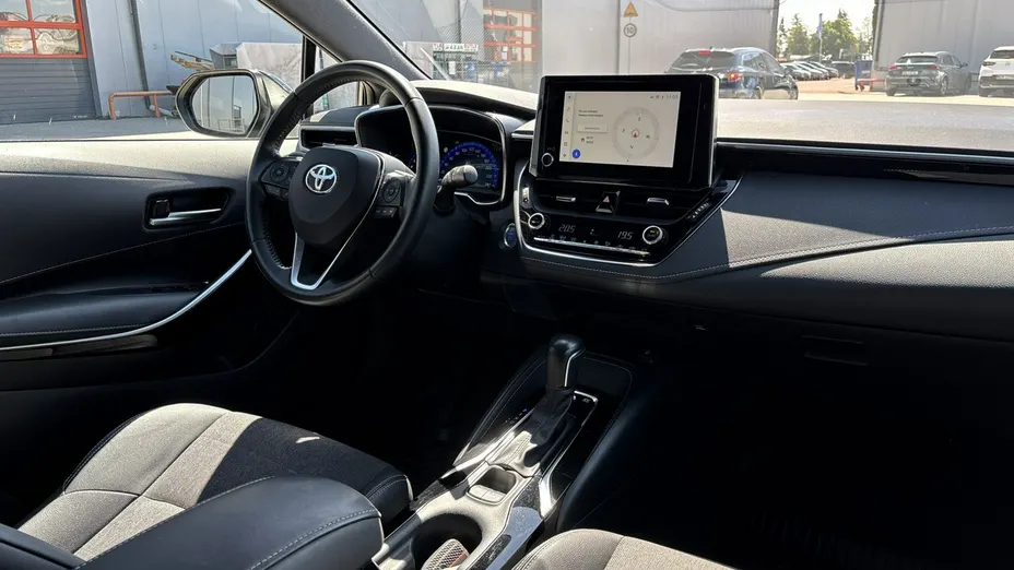TOYOTA Corolla -