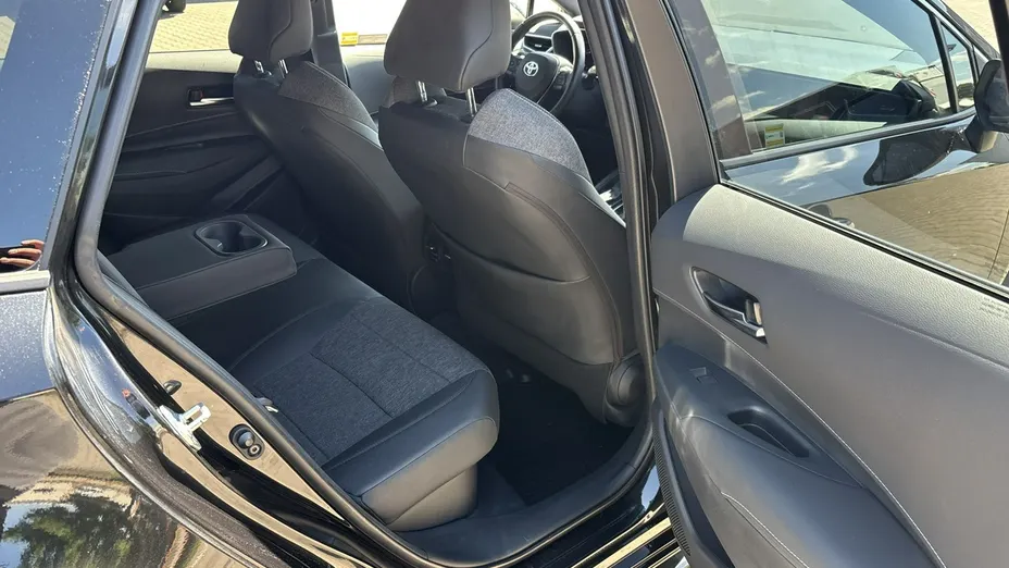 TOYOTA Corolla -
