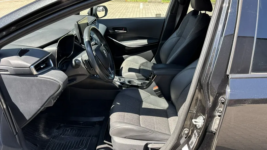 TOYOTA Corolla -