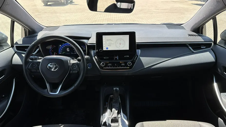 TOYOTA Corolla -