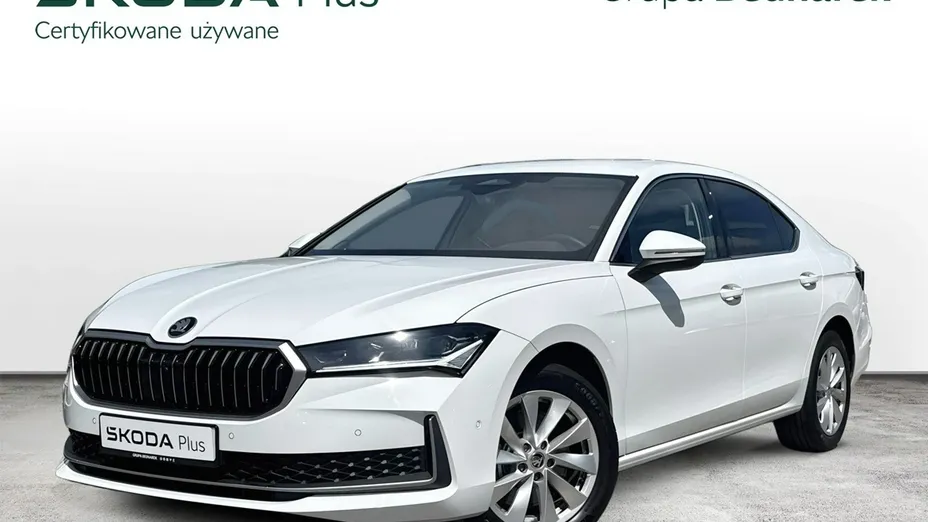 SKODA Superb -