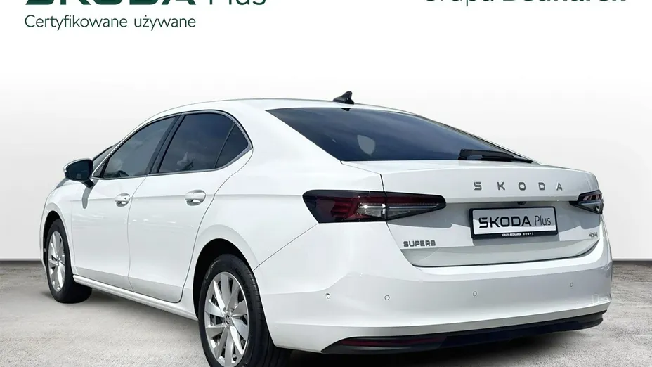 SKODA Superb -