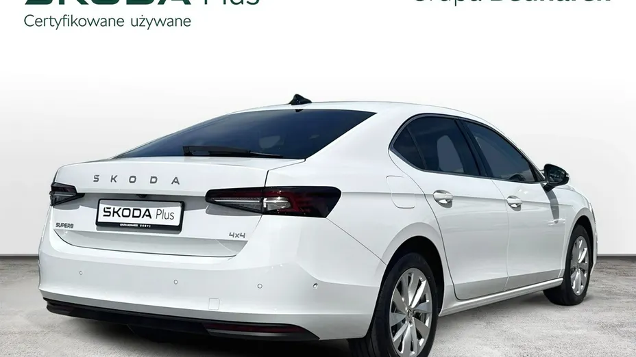 SKODA Superb -