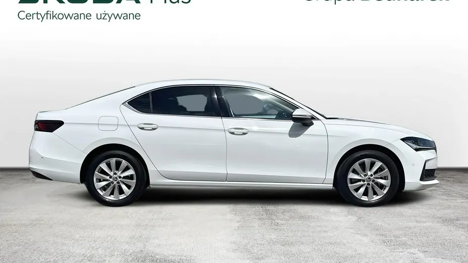 SKODA Superb -