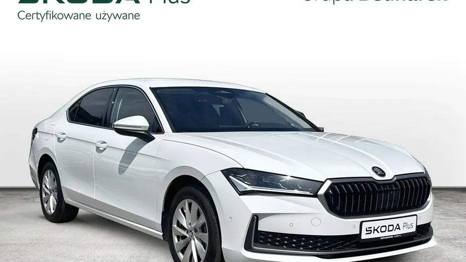 SKODA Superb -