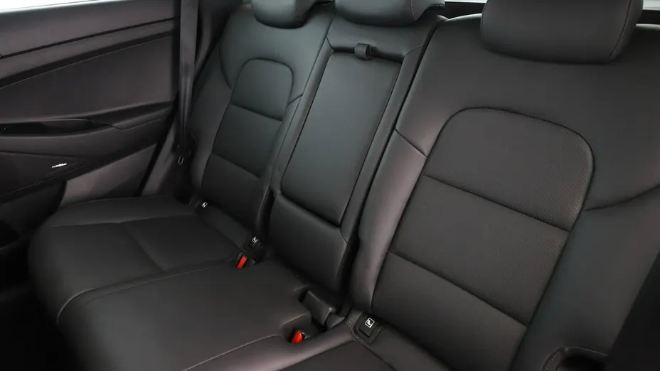 HYUNDAI Tucson -
