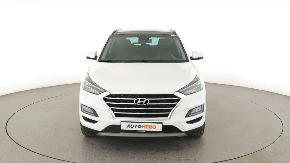 HYUNDAI Tucson -