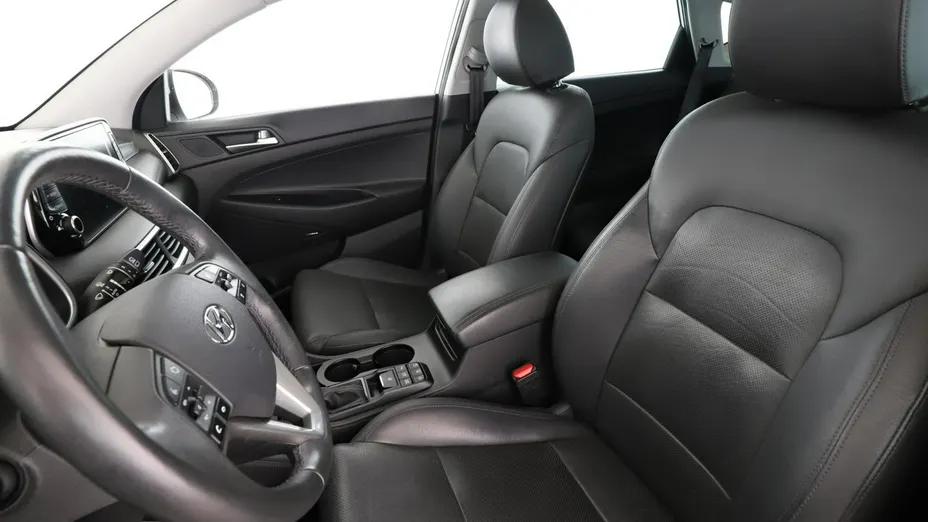 HYUNDAI Tucson -