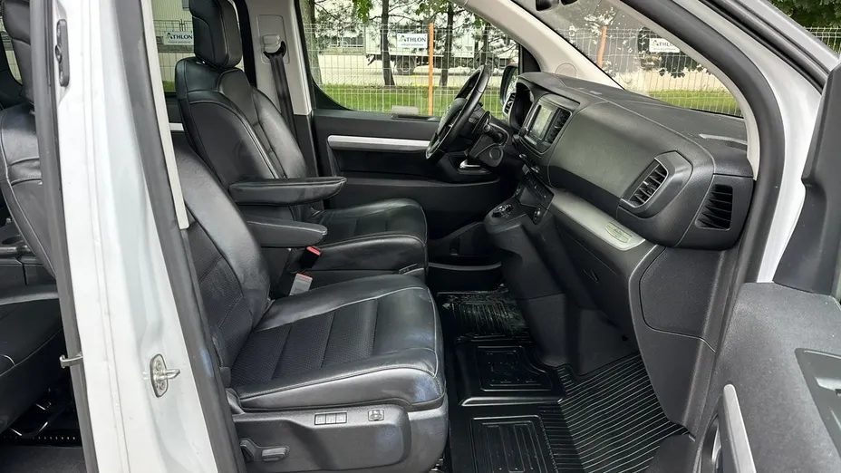 TOYOTA Proace Verso -