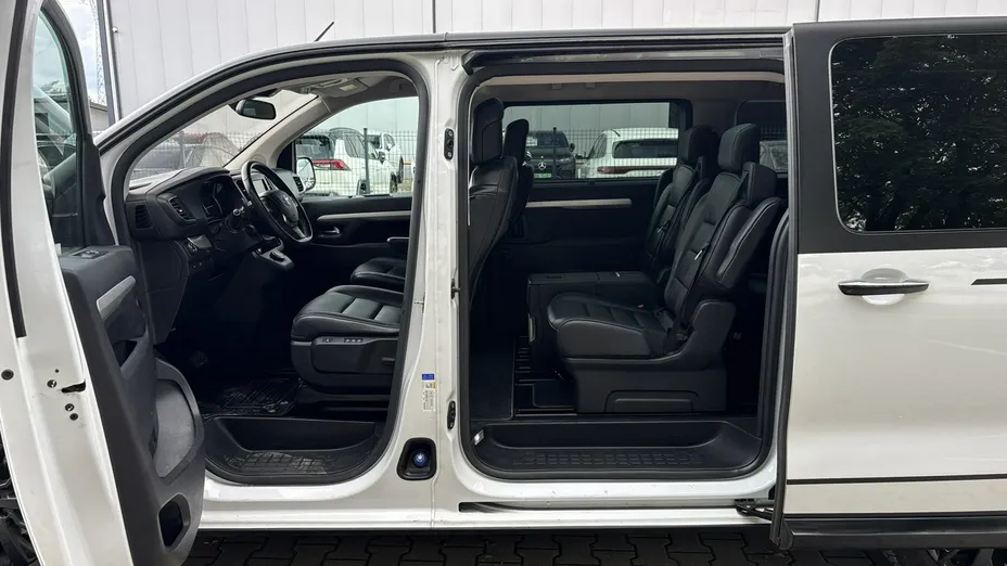 TOYOTA Proace Verso -