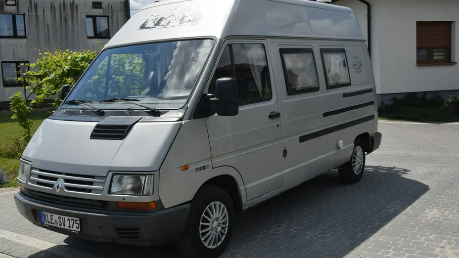 RENAULT Trafic -