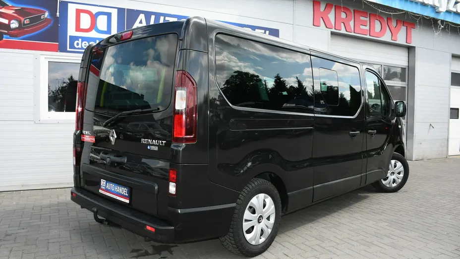 RENAULT Trafic -