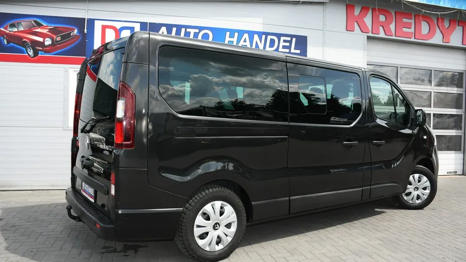 RENAULT Trafic -
