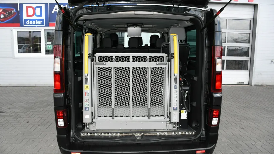 RENAULT Trafic -