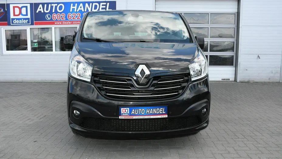 RENAULT Trafic -