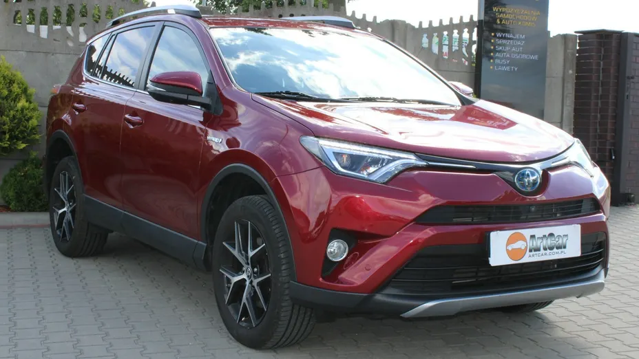 TOYOTA RAV4 -