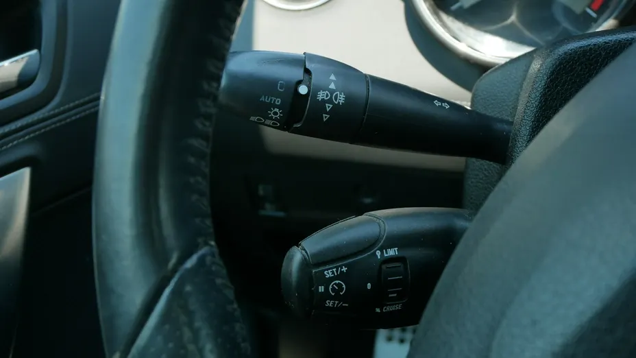 PEUGEOT RCZ -