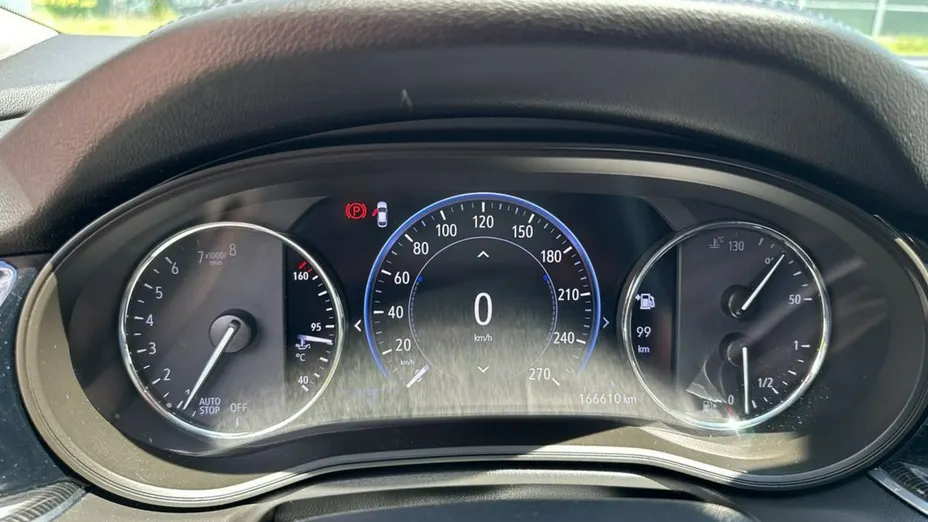 OPEL Insignia -