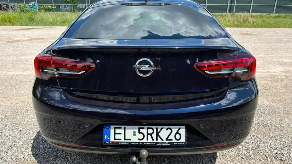 OPEL Insignia -