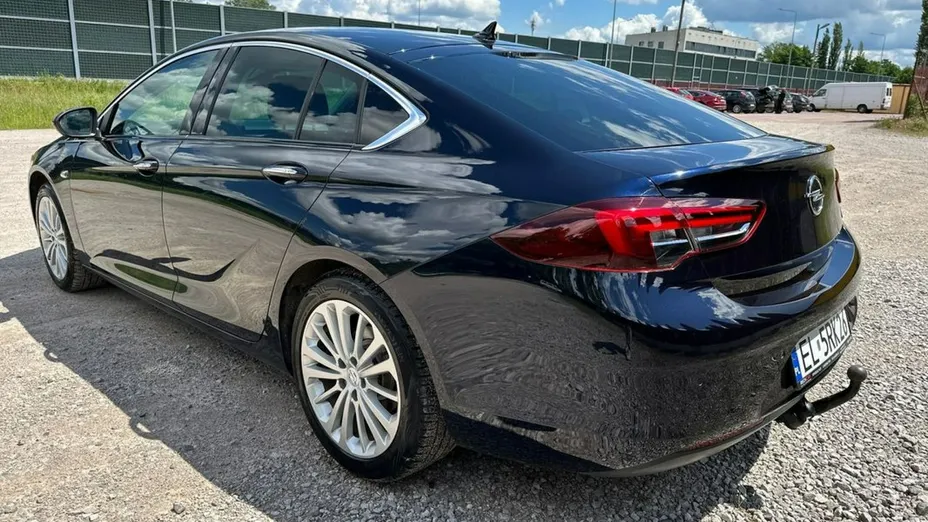 OPEL Insignia -
