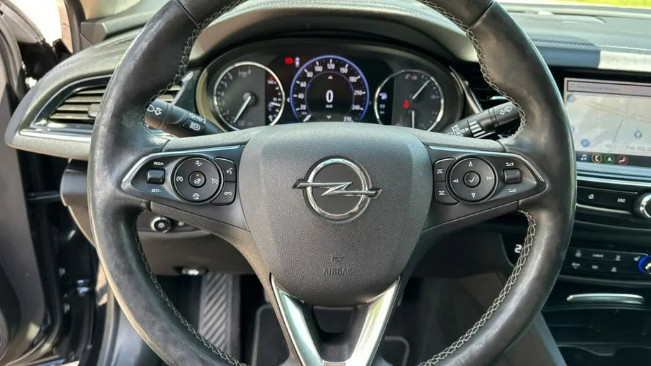 OPEL Insignia -