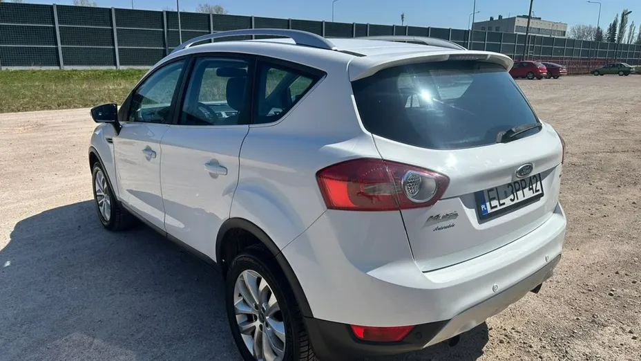 FORD Kuga -