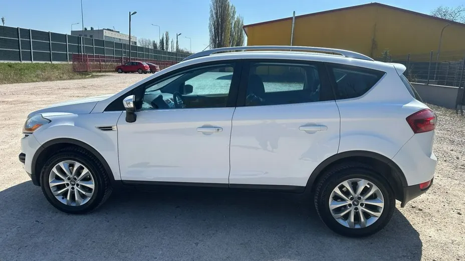 FORD Kuga -