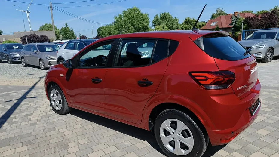 DACIA Sandero -