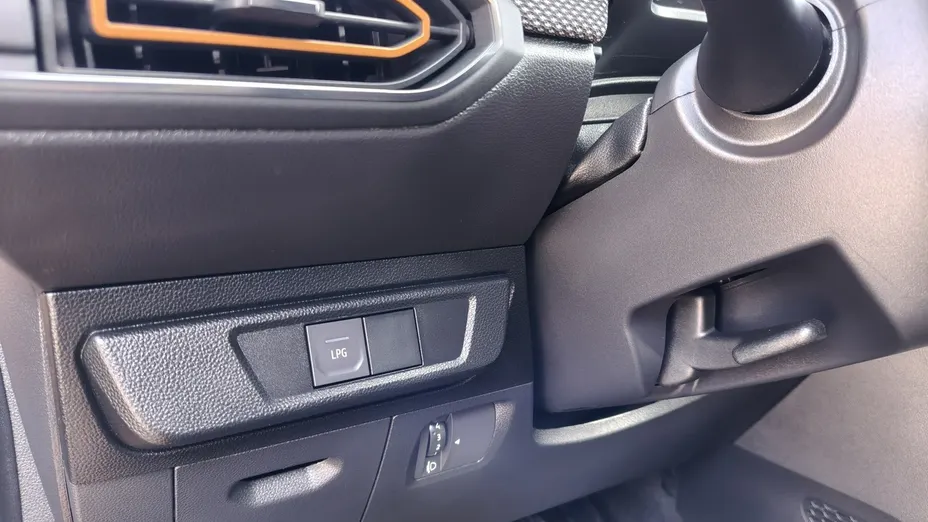 DACIA Sandero -
