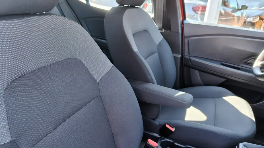 DACIA Sandero -