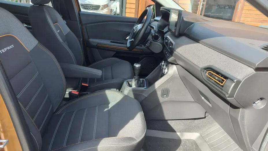 DACIA Sandero -