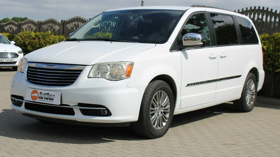 CHRYSLER Town & Country -