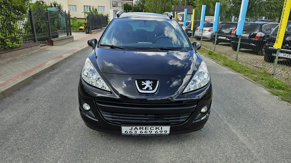 PEUGEOT 207 -
