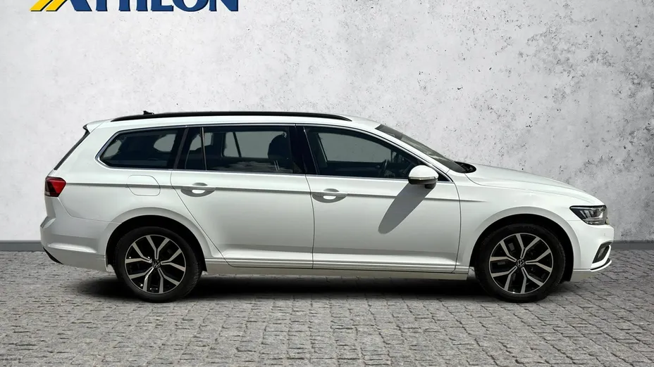 VOLKSWAGEN Passat -