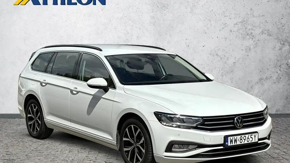 VOLKSWAGEN Passat -
