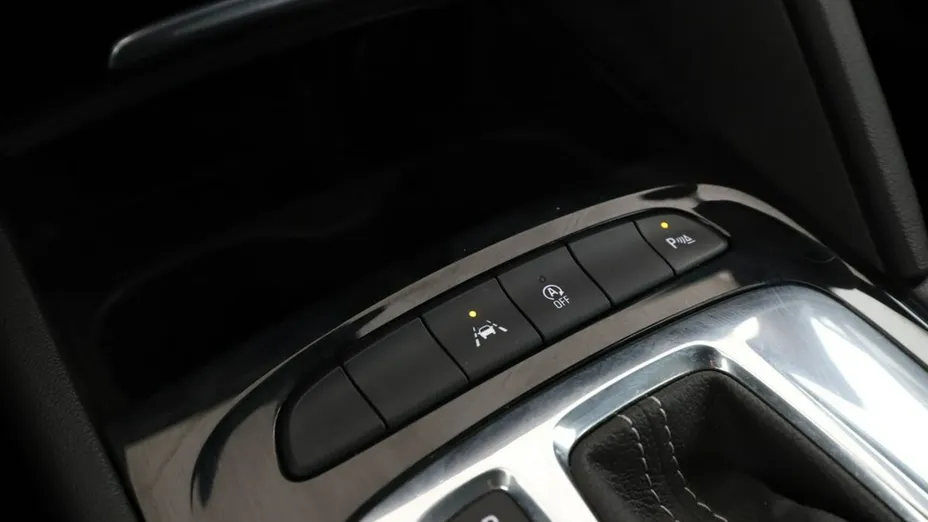 OPEL Insignia -