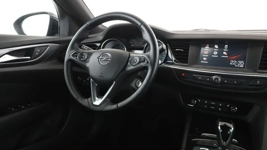 OPEL Insignia -