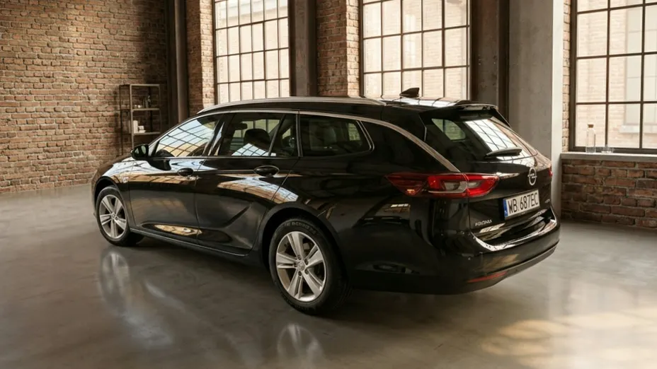 OPEL Insignia -