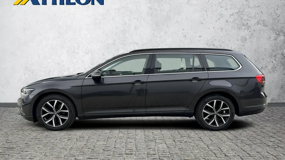 VOLKSWAGEN Passat -