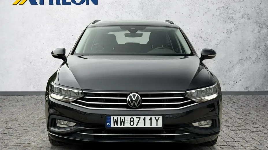 VOLKSWAGEN Passat -