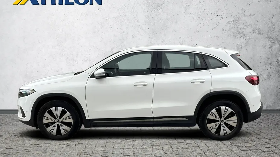 MERCEDES-BENZ EQA -