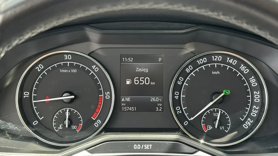SKODA Superb -