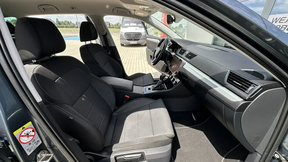 SKODA Superb -